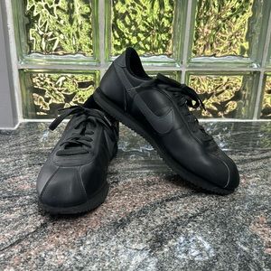 Men’s NIKE Cortez black sneakers Size 11